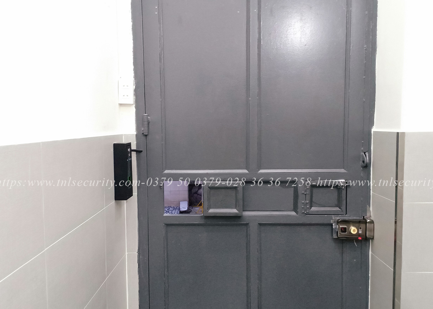 Lap-khoa-cong-van-tay-luu-dien-cho-nha-tro-tai-To-Hien-Thanh-Q10